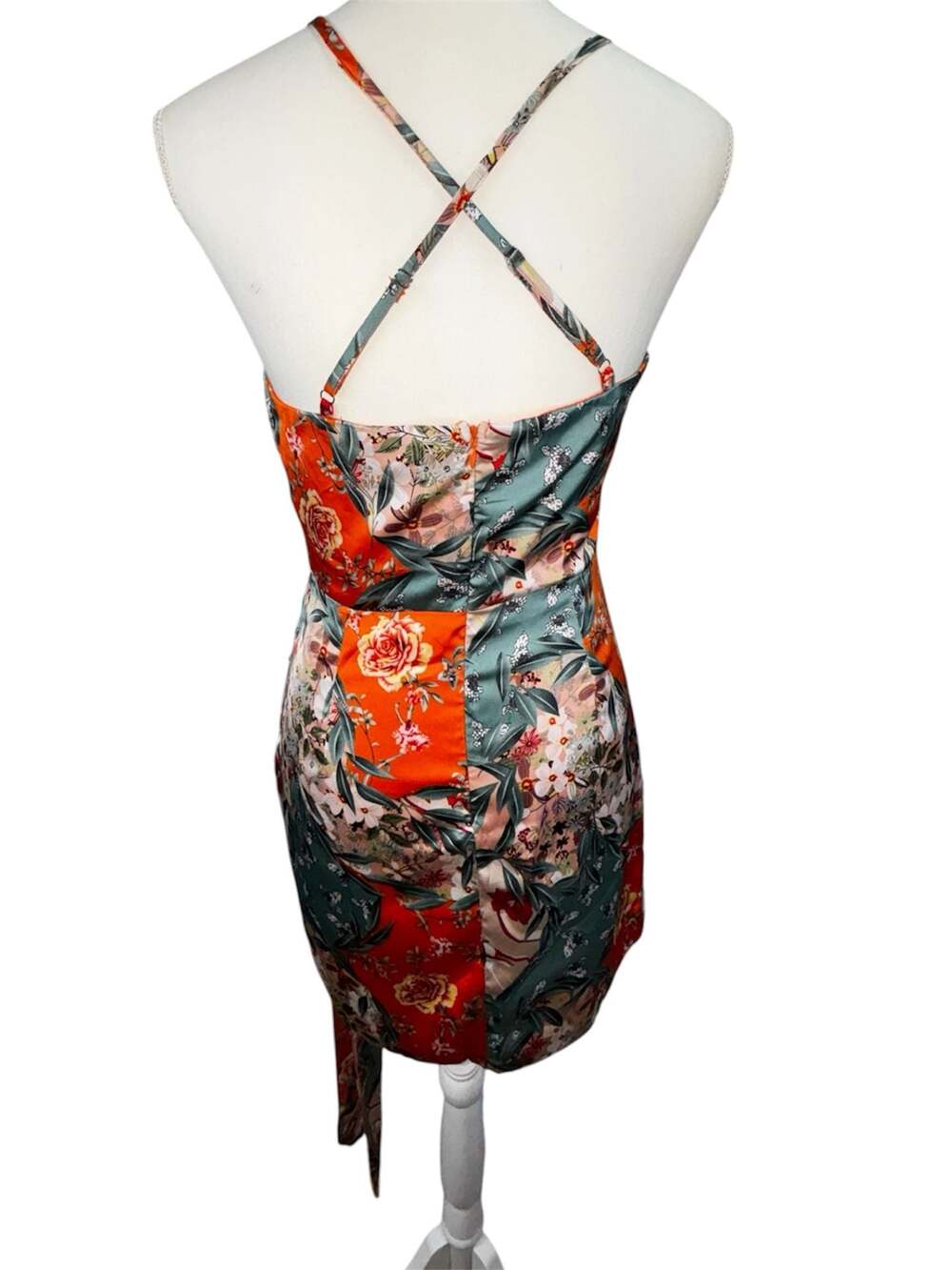 Rehab Lab Wave Floral Satin Mini Dress Size S - Picture 4 of 5